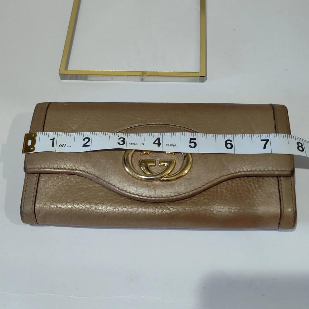 Gucci Beige Leather Wallet - Picture 10 of 11
